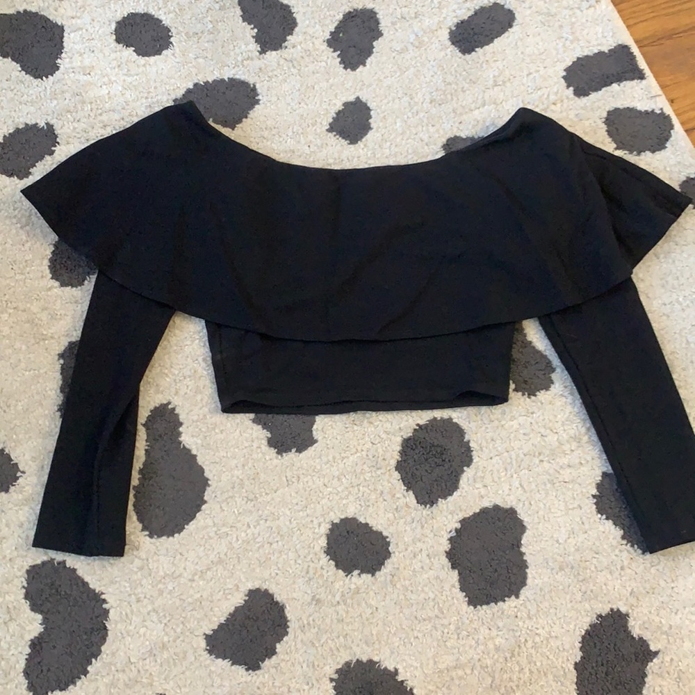Black cropped top